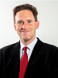 A preview profile picture of Cllr Oliver Edwards